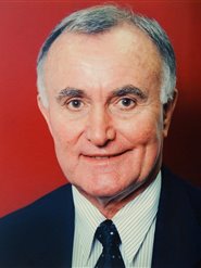  JIM HOLLINGTON